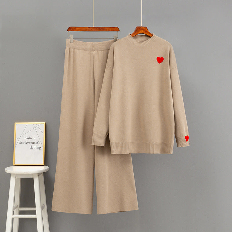 Ensemble Fluide Motif Géométrique & Cœur Brodé – Pantalon Large
