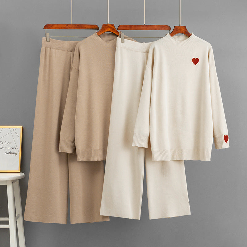 Ensemble Fluide Motif Géométrique & Cœur Brodé – Pantalon Large