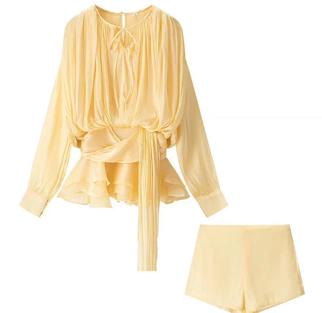 Sexy Style - Ensemble short taille haute et top asymétrique – Élégance Silhouette